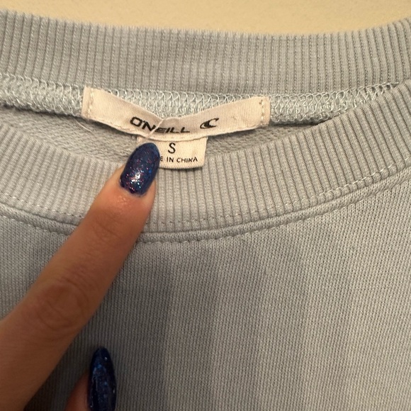 O'Neill Light Blue Sweater with Sunflower Design Small - Picture 3 of 7